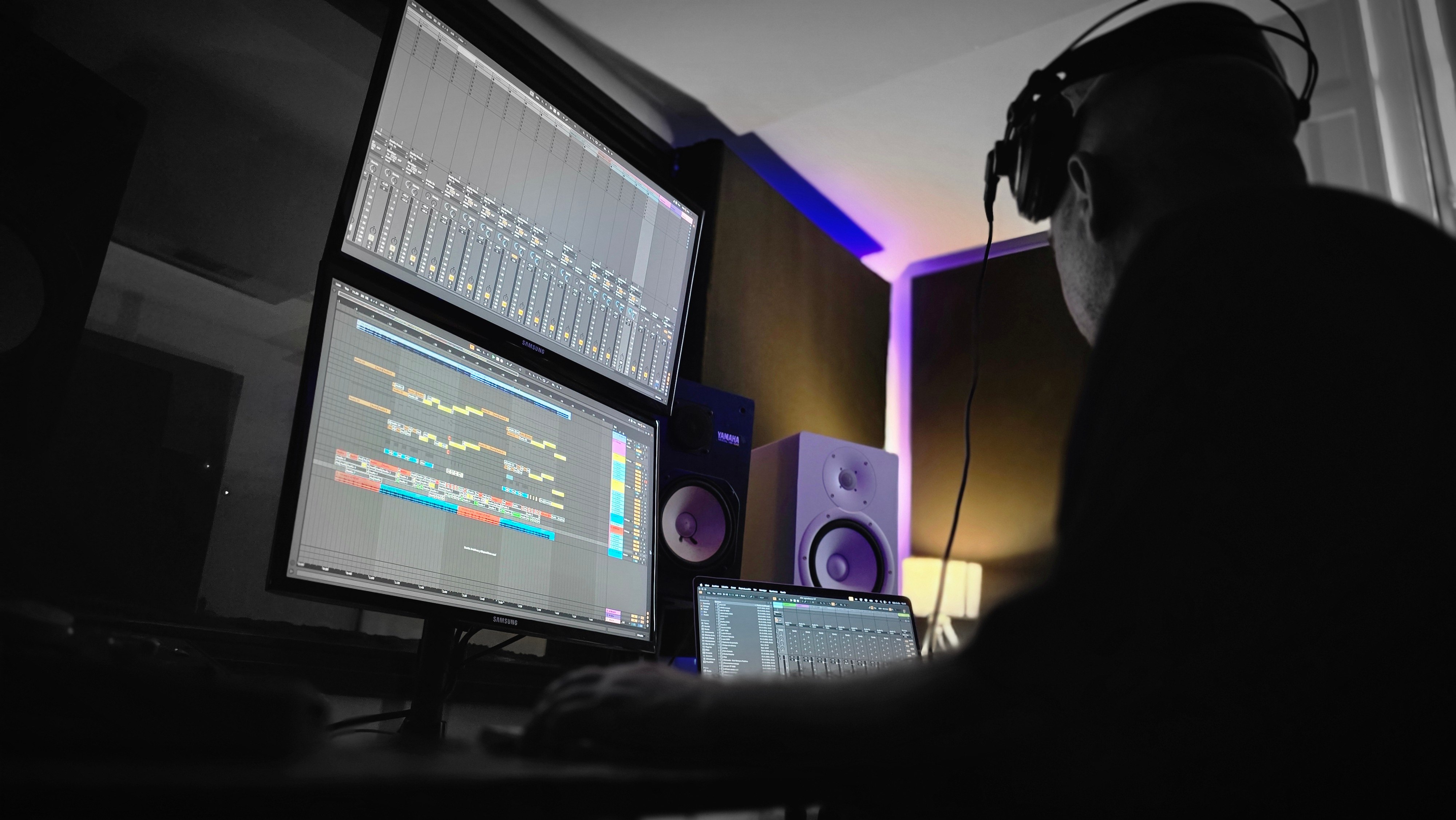 Setup de monitores y DAW